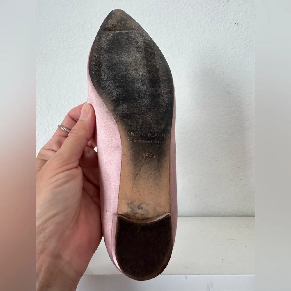 RARE Manolo Blahnik Hangisi Pink Satin Flats Amethyst Sapphire Buckle Size 35.5